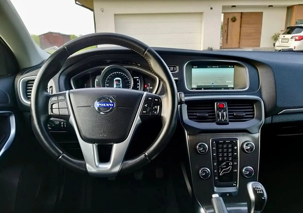 Volvo V40 cena 38900 przebieg: 171000, rok produkcji 2015 z Strzelce Opolskie małe 781